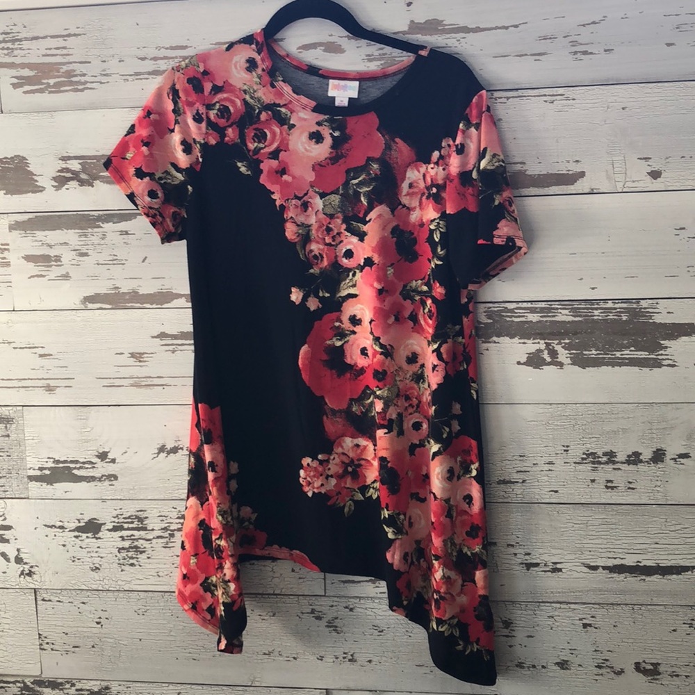 NWOT LuLaRoe Black Floral Melissa M